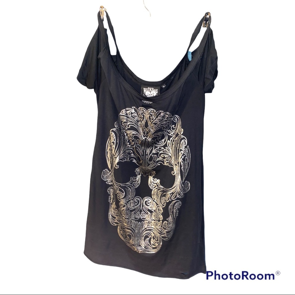 Distressed, cold shoulder top.
